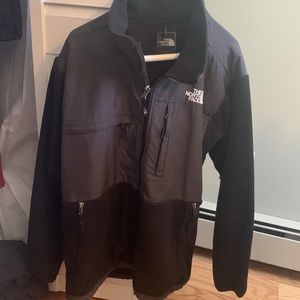 North Face gender neutral black fleece jacket